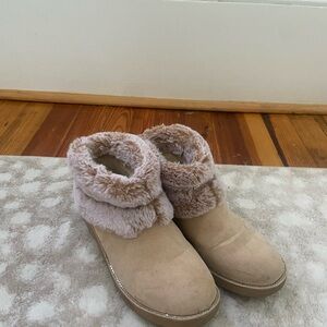 bebe Tan faux fur rhinestone fuzzy Ankle Booties ✨
